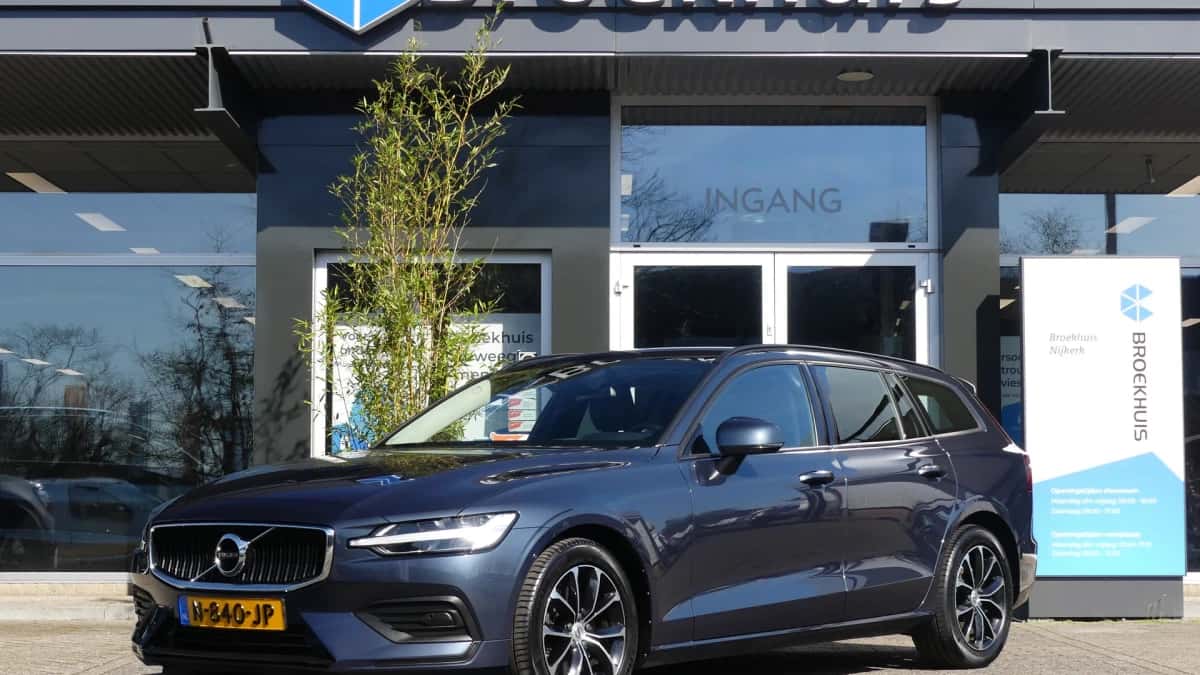Volvo V60 (2021) — foto 1