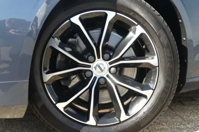Volvo V60 (2021) thumbnail 3