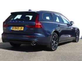 Volvo V60 (2021) thumbnail 5