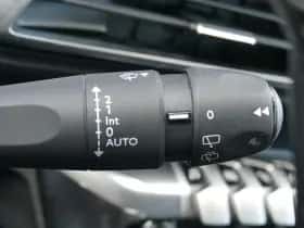Peugeot 3008 (2021) thumbnail 13