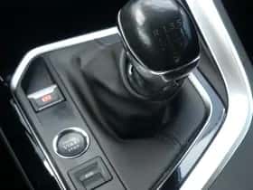 Peugeot 3008 (2021) thumbnail 23