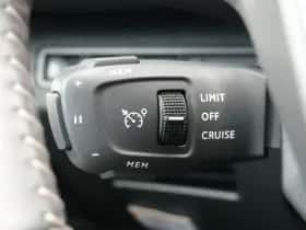 Peugeot 3008 (2022) thumbnail 11
