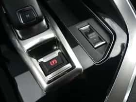 Peugeot 3008 (2022) thumbnail 23