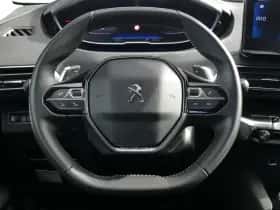 Peugeot 3008 (2022) thumbnail 8