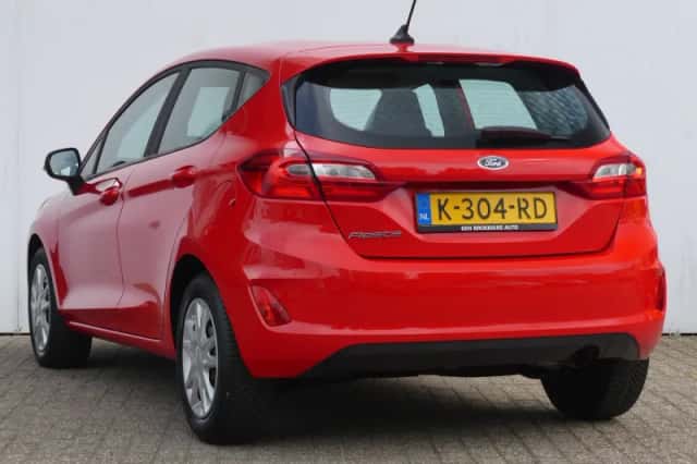 Ford Fiesta (2021) thumbnail 3