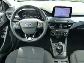 Ford Focus (2020) thumbnail 4
