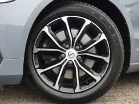 Volvo V60 (2022) thumbnail 11