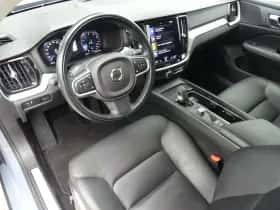 Volvo V60 (2022) thumbnail 5