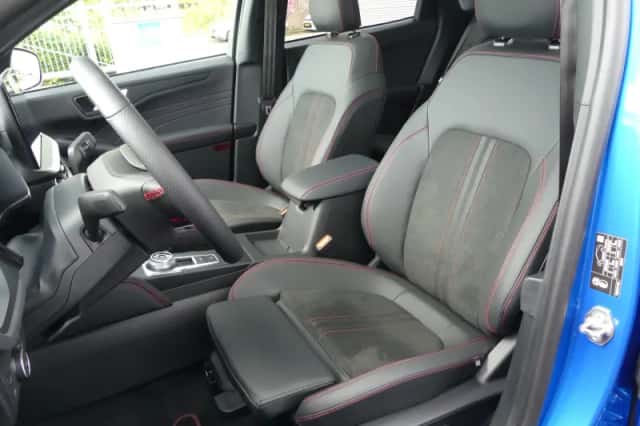Ford Kuga (2026) thumbnail 6