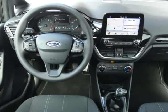Ford Fiesta (2018) thumbnail 4