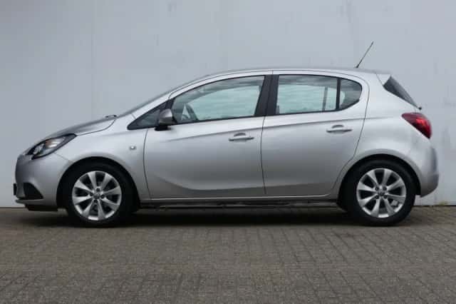 Opel Corsa (2017) thumbnail 2
