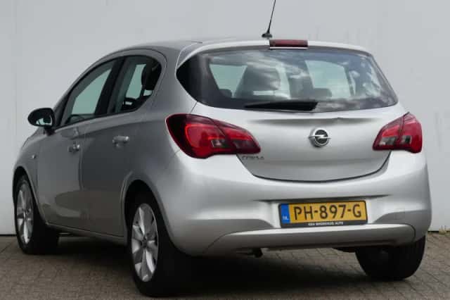 Opel Corsa (2017) thumbnail 3