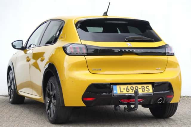Peugeot 208 (2021) thumbnail 3