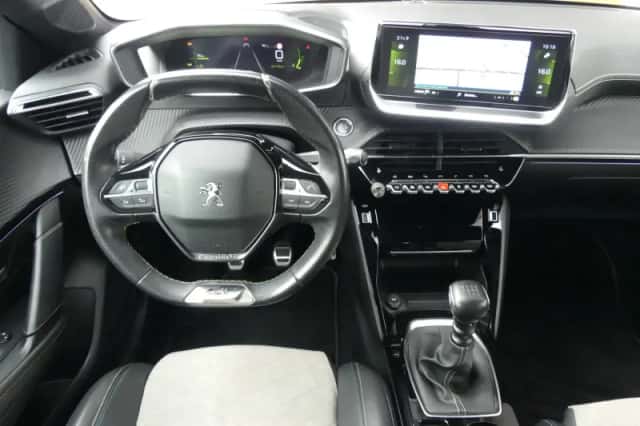 Peugeot 208 (2021) thumbnail 4