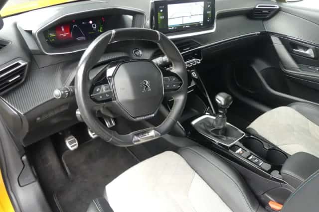 Peugeot 208 (2021) thumbnail 5