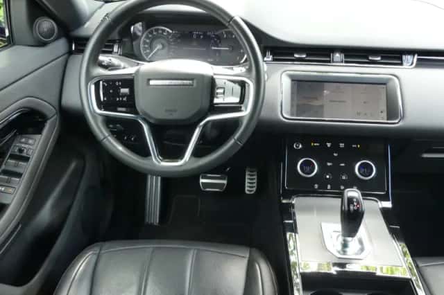 Land Rover Range Rover Evoque (2023) thumbnail 4