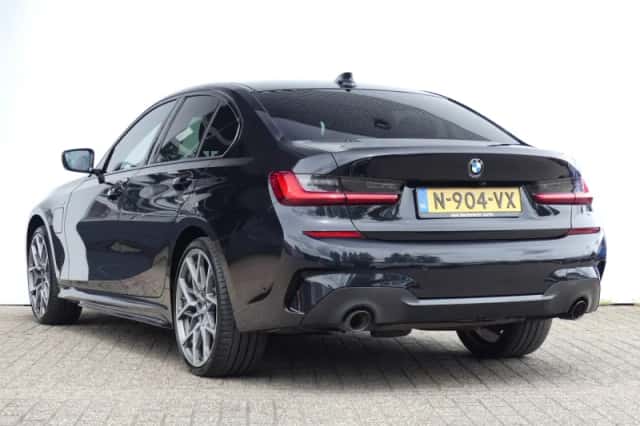 BMW 3-Serie (2022) thumbnail 3