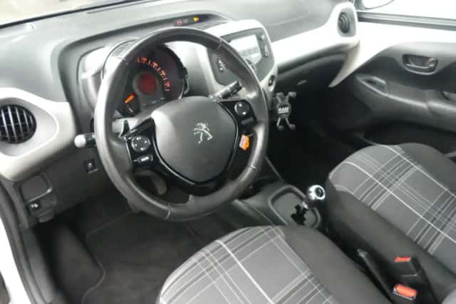 Peugeot 108 (2018) thumbnail 4