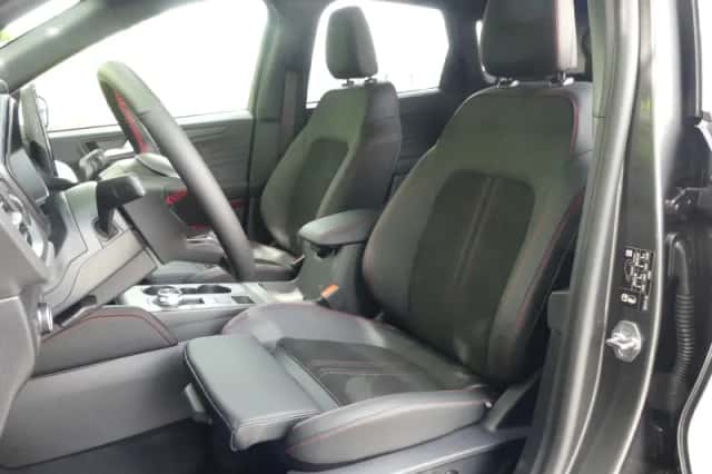 Ford Kuga (2026) thumbnail 6