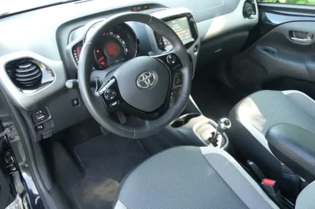 Toyota Aygo (2021) thumbnail 4