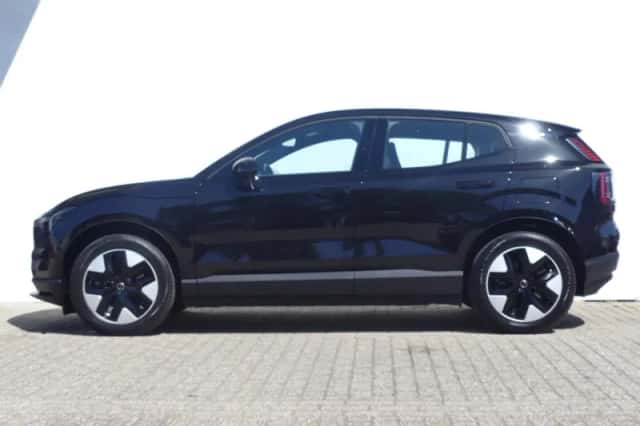 Volvo EX30 (2025) thumbnail 2