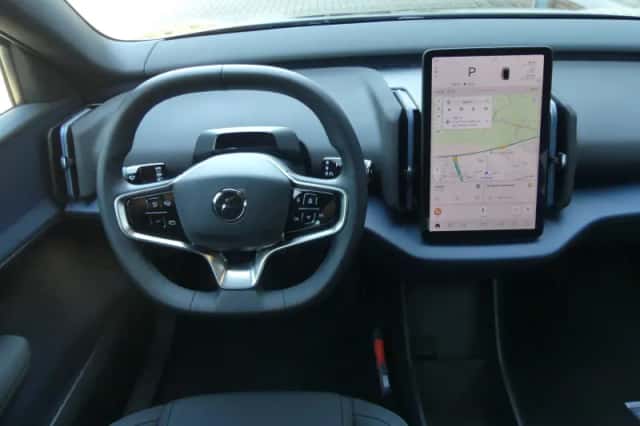 Volvo EX30 (2025) thumbnail 5