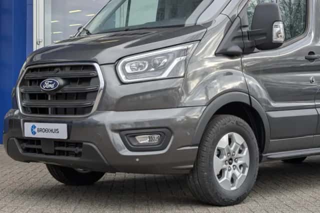 Ford Transit (2024) thumbnail 3