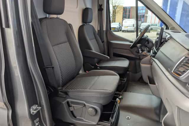 Ford Transit (2024) thumbnail 21
