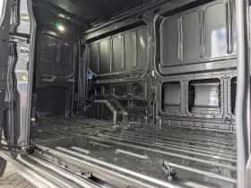 Ford Transit (2024) thumbnail 8