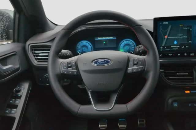 Ford Focus (2025) thumbnail 12