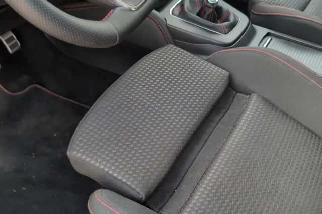 Ford Focus (2025) thumbnail 9