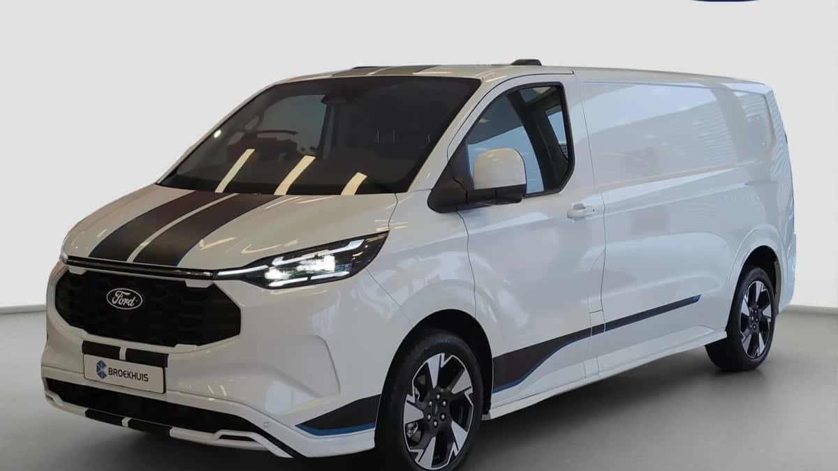 Ford Transit Custom (2025) — foto 1