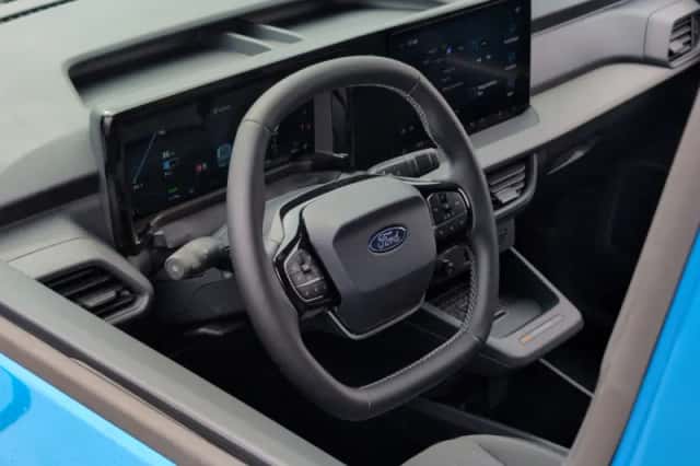 Ford E-Transit Courier (2026) thumbnail 14