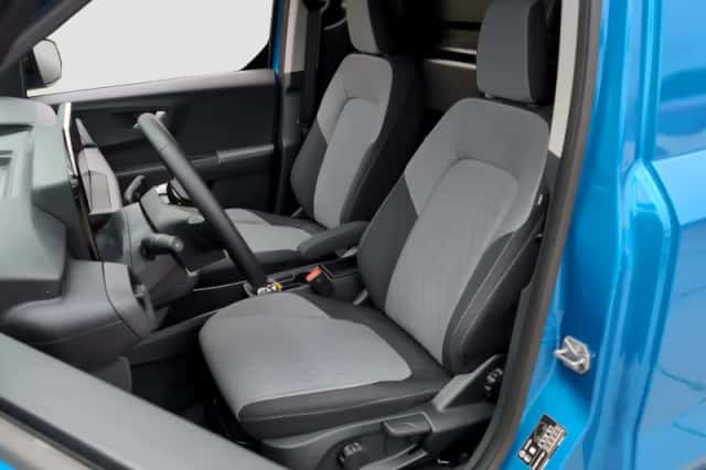 Ford E-Transit Courier (2026) thumbnail 16