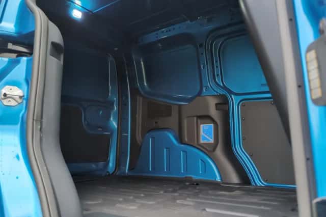 Ford E-Transit Courier (2026) thumbnail 19