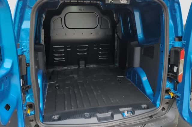 Ford E-Transit Courier (2026) thumbnail 20