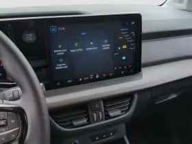 Ford E-Transit Courier (2026) thumbnail 4