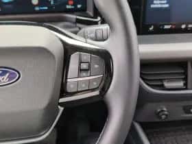 Ford E-Transit Courier (2026) thumbnail 10