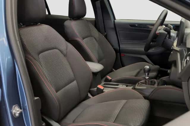 Ford Focus (2025) thumbnail 9