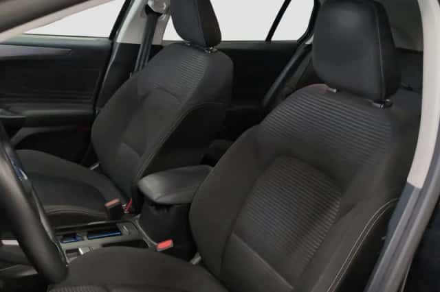 Ford Focus (2024) thumbnail 8