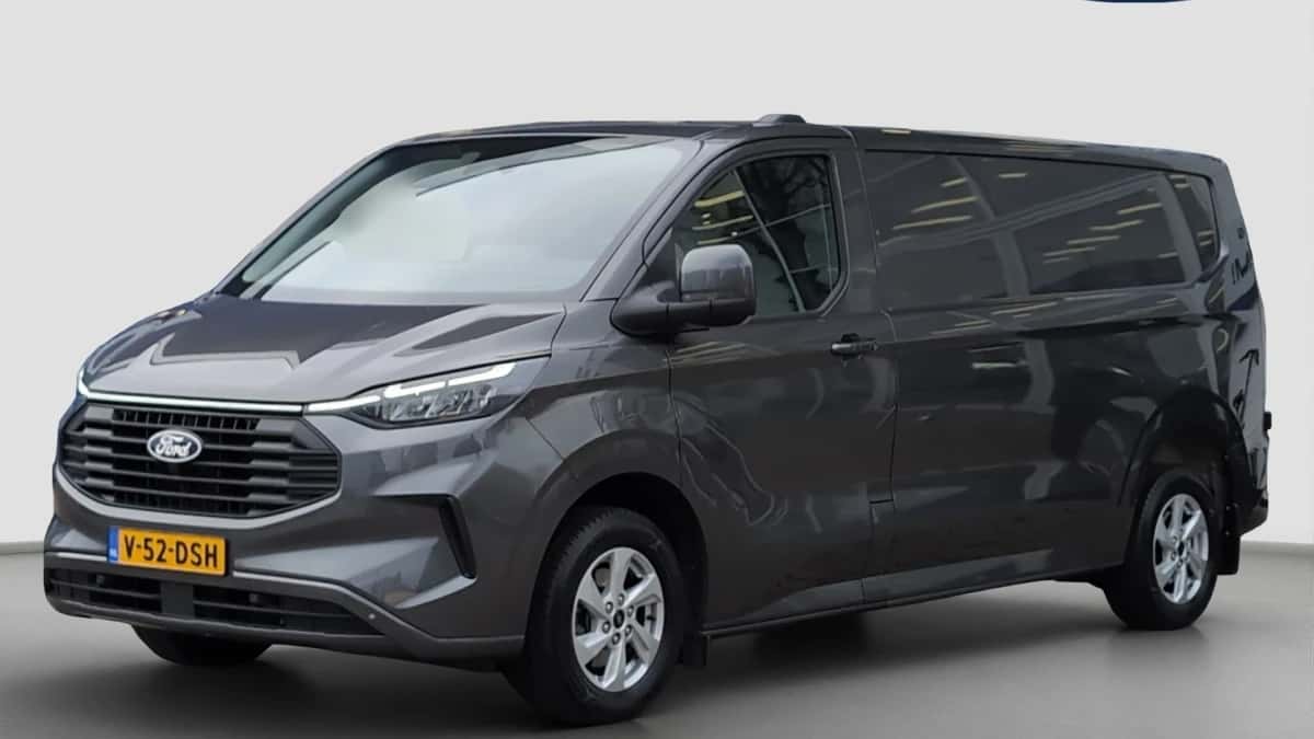 Ford Transit Custom (2024) — foto 1