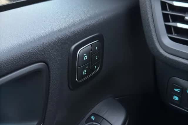 Ford Kuga (2026) thumbnail 15