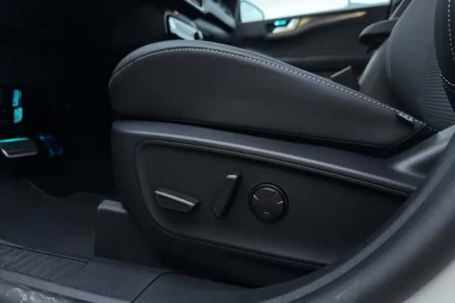 Ford Kuga (2026) thumbnail 17