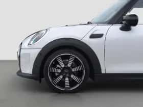 MINI Mini (2024) thumbnail 7