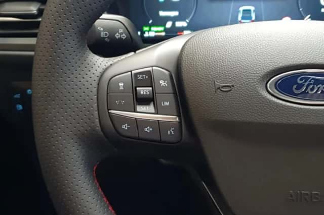Ford Kuga (2025) thumbnail 17
