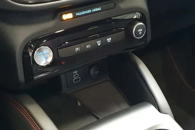 Ford Kuga (2025) thumbnail 27