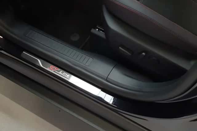 Ford Kuga (2025) thumbnail 10