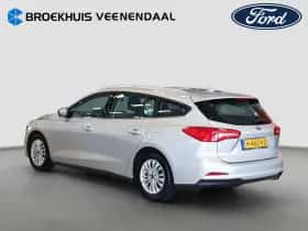 Ford Focus (2020) thumbnail 3
