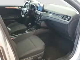 Ford Focus (2020) thumbnail 9