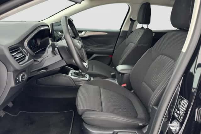 Ford Focus (2024) thumbnail 8